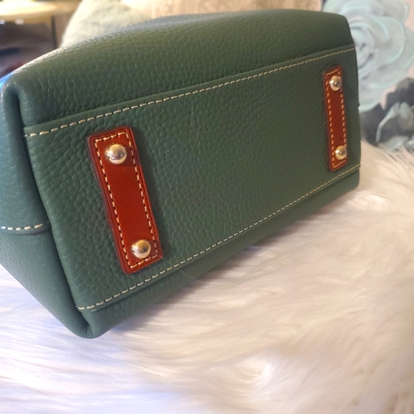 Gorgeous Dark Green Dooney & Bourke Pebble Mini Chelsea Shopper - Picture 3 of 14